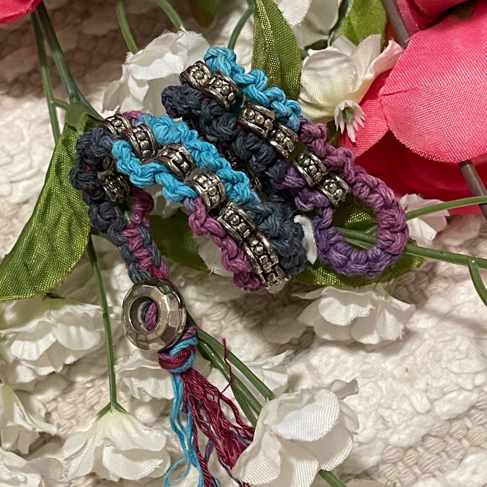 💎 Macramé Bracelet